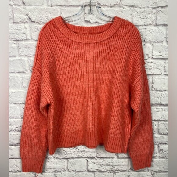 American Eagle Cropped Sweater Size M - Picture 1 of 7